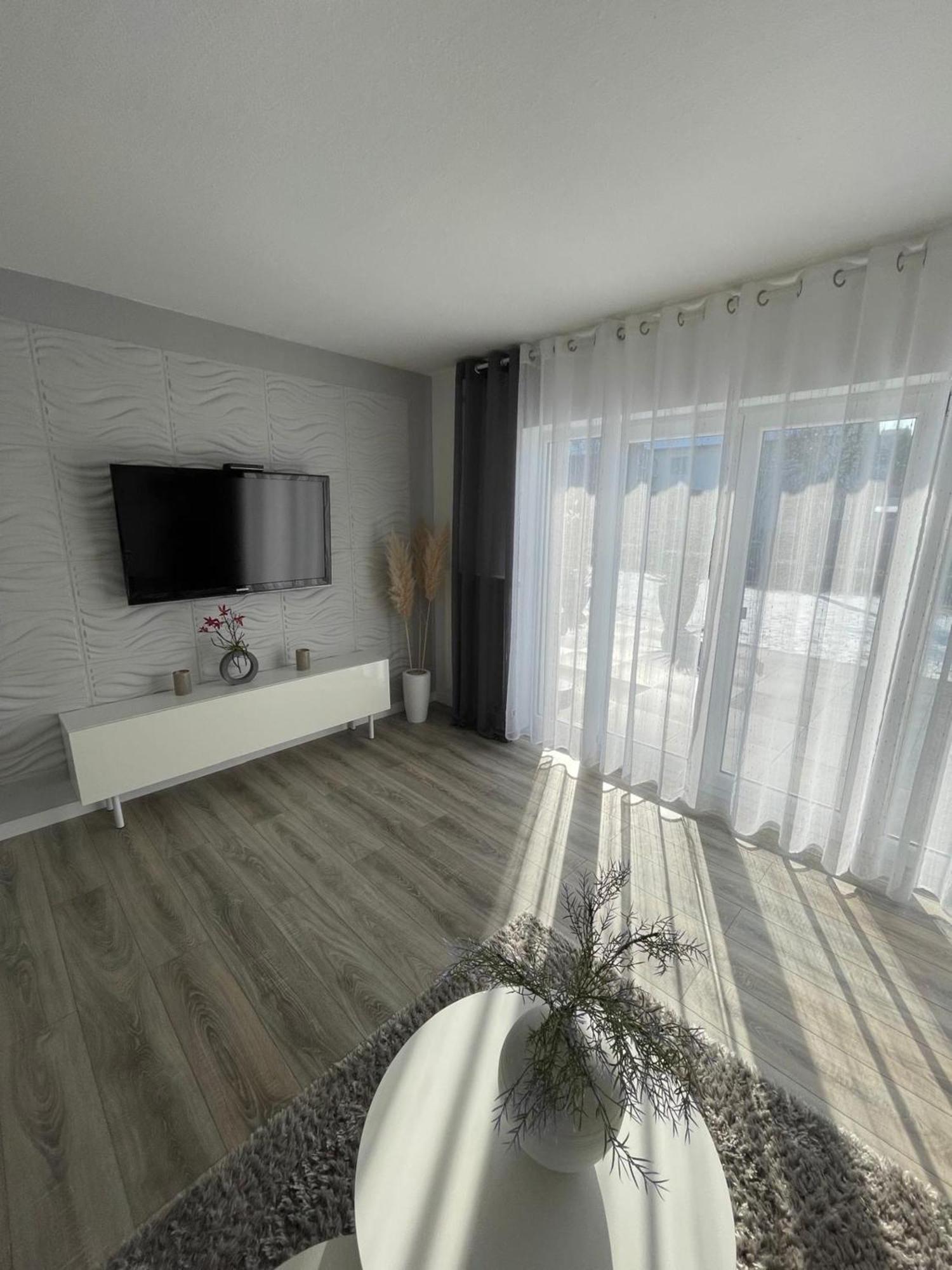 Zum Sternberg Apartment Munsingen Bagian luar foto